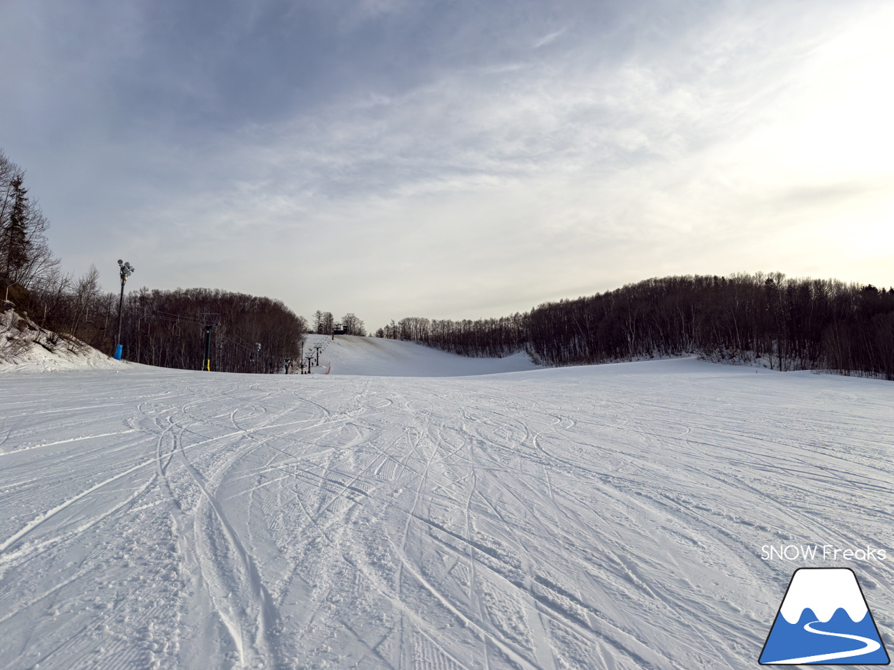 湧別町五鹿山スキー場｜雪が無くなる...。記録的な暖冬になってしまった今シーズン。ローカルスキー場巡りは、そろそろおしまい？！